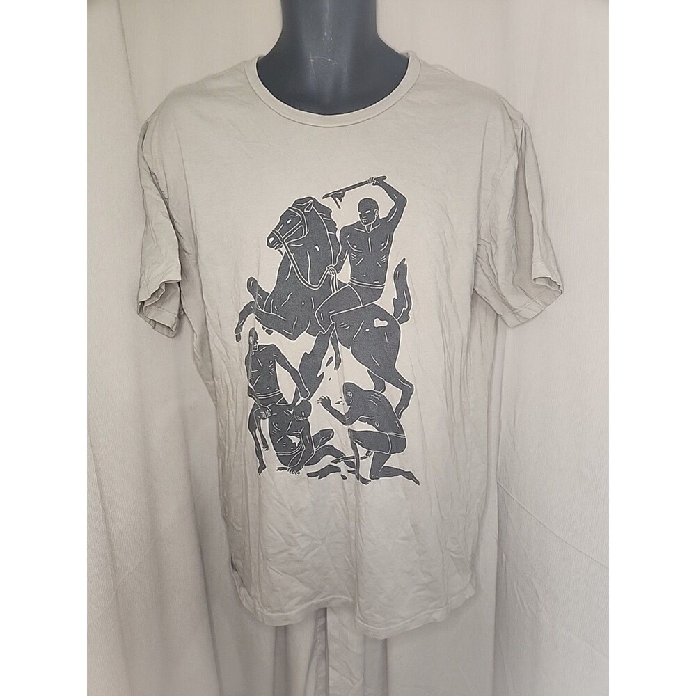 T-Shirt Cleon Peterson Artwork There Is A War XL Tan Obey Propaganda RN#103970